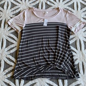 Maurices Knot Hem Tee size Medium